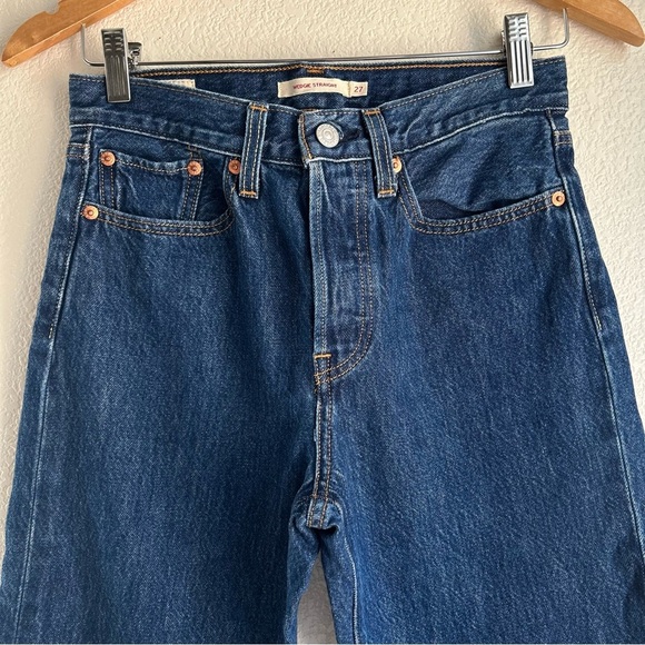 Like New Levi’s | Wedgie Straight Jeans, Size 27 - Picture 6 of 10